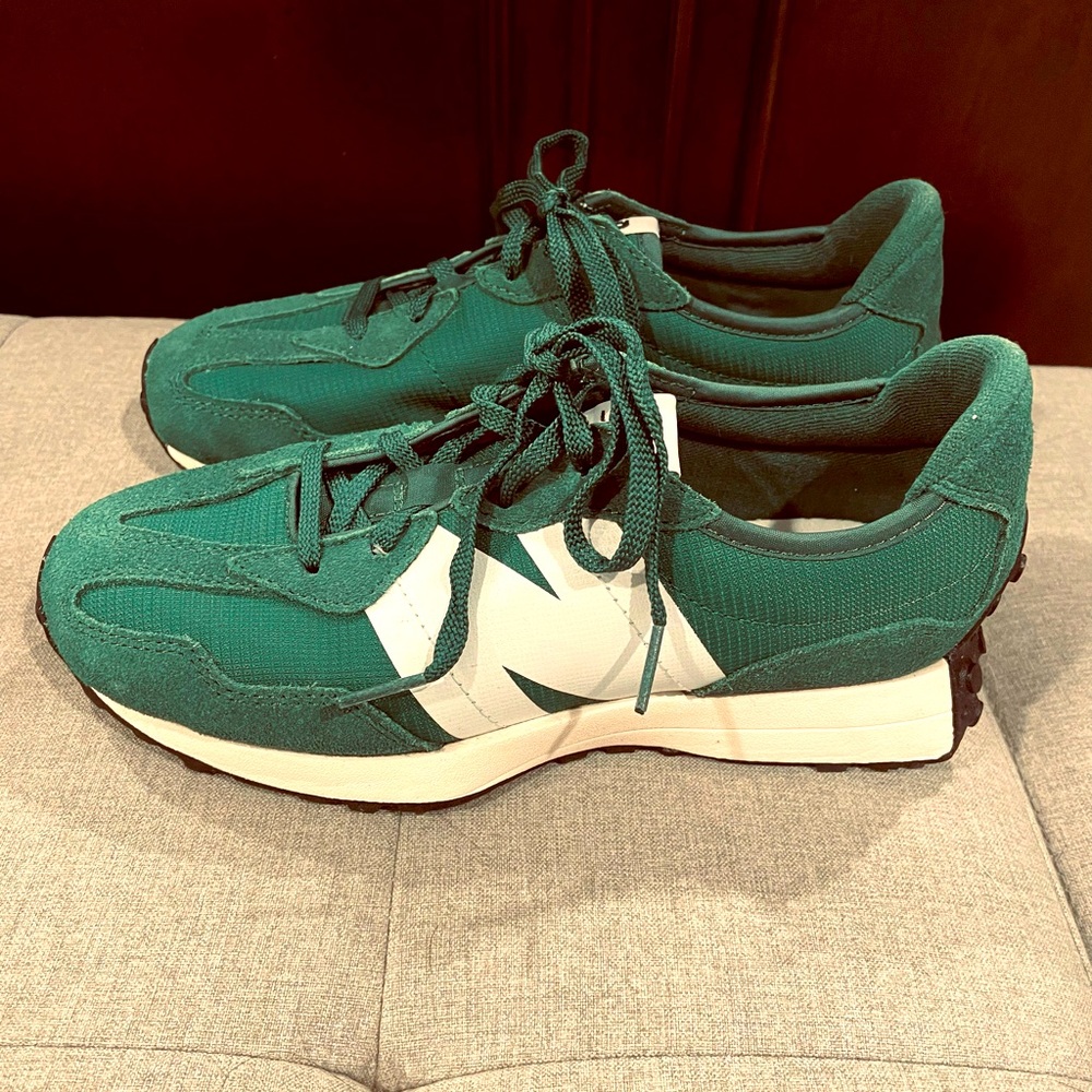 New Balance 327 - Green